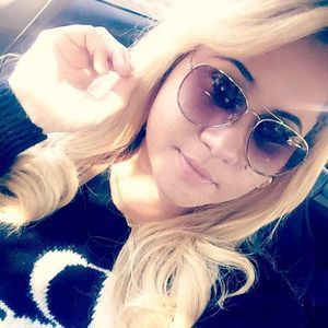 Meet your Posher, Annet